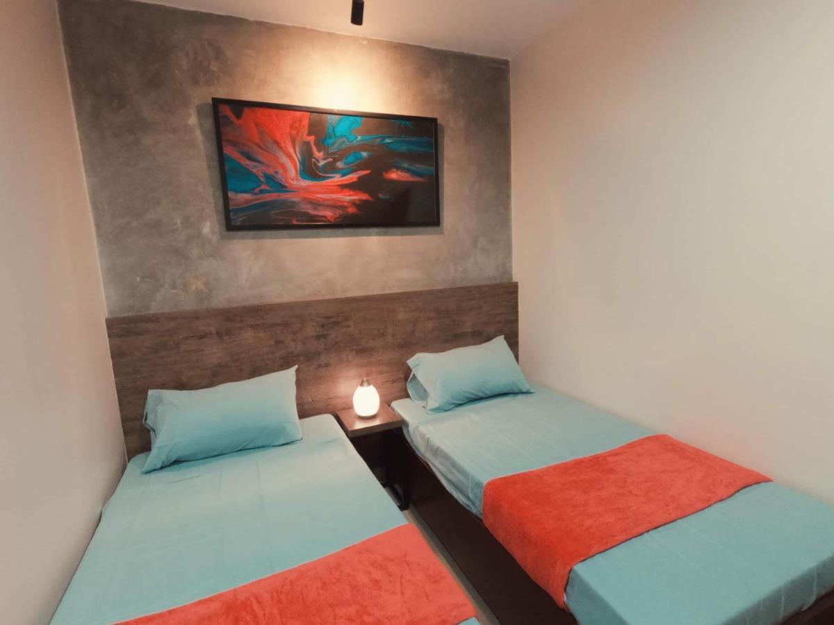 A&E Apartelle Bacolod Buitenkant foto