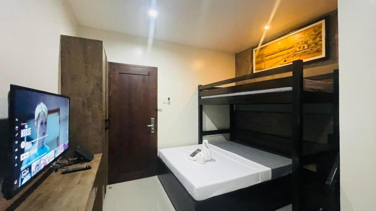 A&E Apartelle Bacolod Buitenkant foto